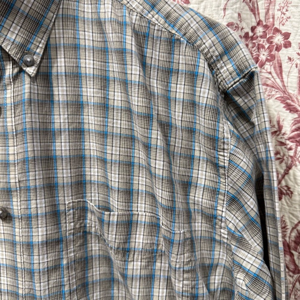 Wrangler Riata Plaid Button Down Shirt Tan Blue Size Medium - Picture 3 of 7